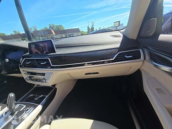 2020 BMW 7 Series Sedan 740i - miniatura 19