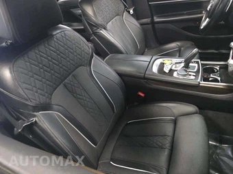 2020 BMW 7 Series Sedan 740i - miniatura 18