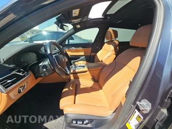 2020 BMW 7 Series Sedan 740i - miniatura 7