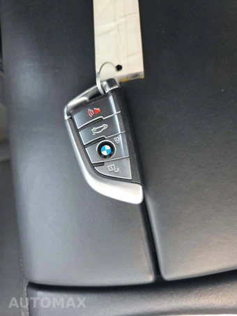 2020 BMW 7 Series Sedan 750i xDrive M SPORT LINE - miniatura 8
