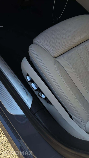 2020 BMW 7 Series Sedan 750i xDrive M SPORT LINE - miniatura 26