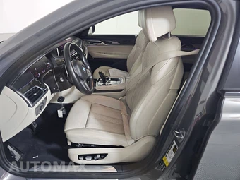 2020 BMW 7 Series Sedan 750i xDrive M SPORT LINE - miniatura 7
