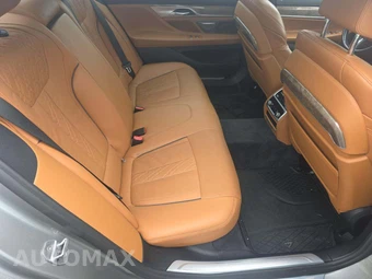 2020 BMW 7 Series Sedan 750i xDrive M SPORT LINE - miniatura 16