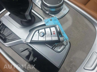 2020 BMW 7 Series Sedan 750i xDrive M SPORT LINE - miniatura 8