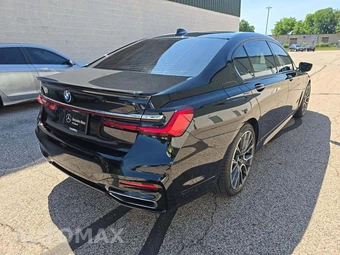 2020 BMW 7 Series Sedan 750i xDrive M SPORT LINE - miniatura 3