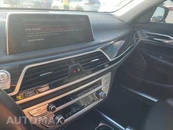 2020 BMW 7 Series Sedan 750i xDrive - miniatura 11
