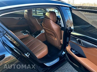 2020 BMW 8 Series Gran Coupe 840i xDrive Sedan - miniatura 26