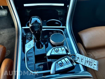 2020 BMW 8 Series Gran Coupe 840i xDrive Sedan - miniatura 41