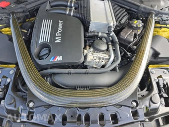 2020 BMW M4 Coupe - miniatura 15