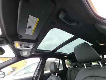 2020 BMW X1 Sports Activity Vehicle sDrive28i - miniatura 17