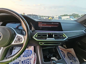 2020 BMW X5 Sports Activity Vehicle M50i - miniatura 11