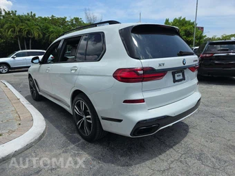 2020 BMW X7 Sports Activity Vehicle M50i - miniatura 2