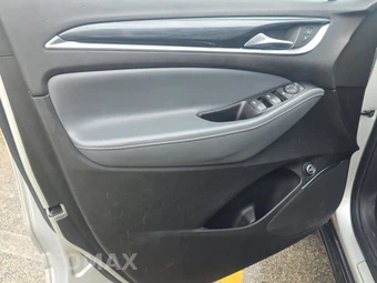 2020 Buick Enclave Essence 1SL – miniatura 9