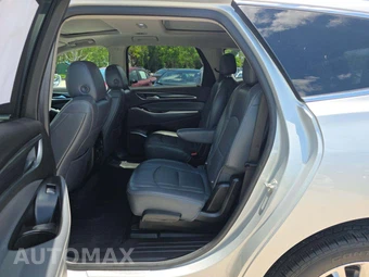 2020 Buick Enclave Essence 1SL – miniatura 10