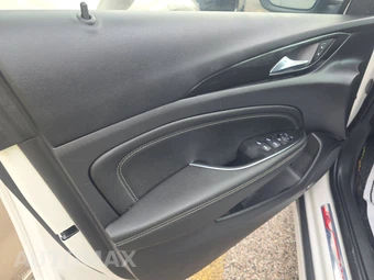 2020 Buick Regal Sportback GS Hatchback 1SX – miniatura 9