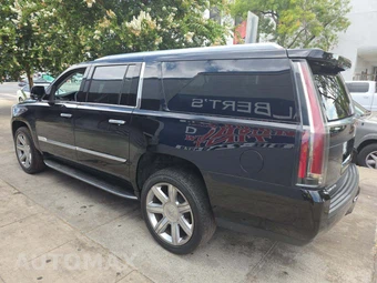 2020 Cadillac Escalade ESV Luxury 1SB - miniatura 2