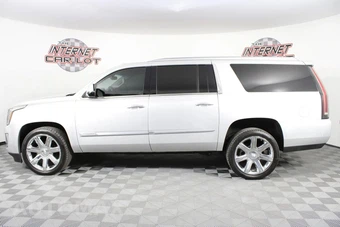 2020 Cadillac Escalade ESV Luxury 1SB - miniatura 4