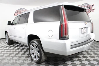 2020 Cadillac Escalade ESV Luxury 1SB - miniatura 5