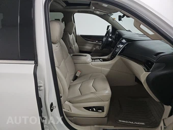 2020 Cadillac Escalade Luxury 1SB - miniatura 8