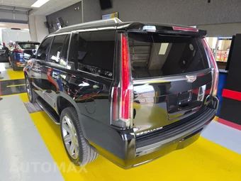 2020 Cadillac Escalade Luxury 1SB - miniatura 6
