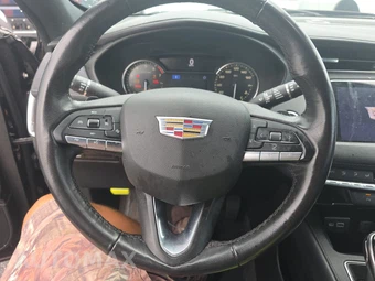 2020 Cadillac XT4 Premium Luxury 1SD – miniatura 10