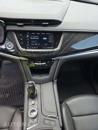 2020 Cadillac XT6 Premium Luxury 1SD - miniatura 7