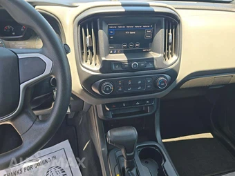 2020 Chevrolet Colorado WT Crew Cab Long Bed 4WT - miniatura 10