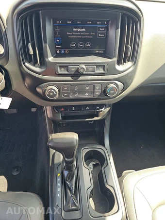 2020 Chevrolet Colorado WT Crew Cab Long Bed 4WT - miniatura 11