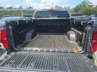 2020 Chevrolet Colorado WT Crew Cab Medium Bed 4WT - miniatura 16