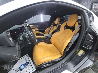 2020 Chevrolet Corvette Stingray Coupe 1LT - miniatura 3