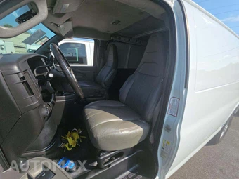 2020 Chevrolet Express 2500 Cargo Van 1WT 135.2" WB - miniatura 6