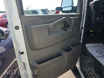 2020 Chevrolet Express 2500 Cargo Van 1WT 135.2" WB – miniatura 9