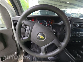 2020 Chevrolet Express 2500 Cargo Van 1WT 135.2" WB - miniatura 10