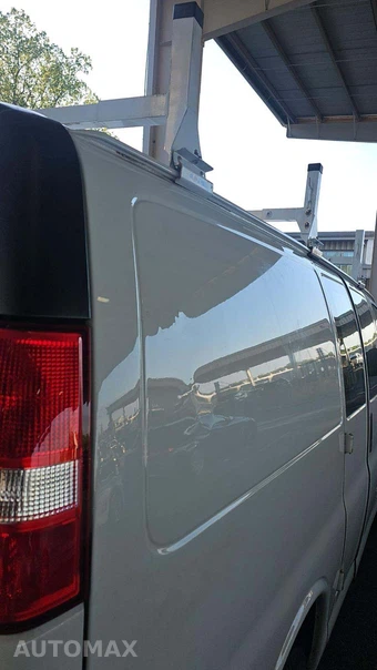 2020 Chevrolet Express 2500 Cargo Van 1WT 135.2" WB - miniatura 33