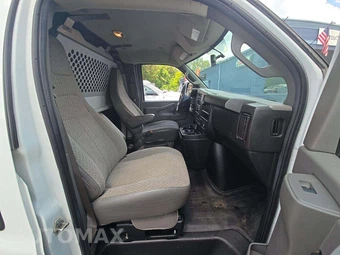 2020 Chevrolet Express 2500 Cargo Van 1WT 135.2" WB - miniatura 17