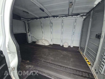 2020 Chevrolet Express 2500 Cargo Van 1WT 135.2" WB – miniatura 16