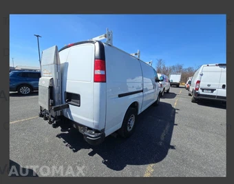 2020 Chevrolet Express 3500 Cargo Van 1WT 135.2" WB - miniatura 2