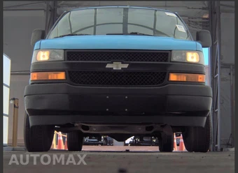 2020 Chevrolet Express 3500 Cargo Van 1WT 155.2" WB - miniatura 9