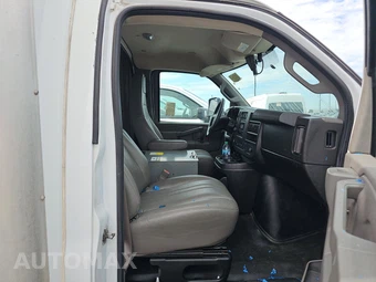 2020 Chevrolet Express 3500 Cutaway 1WT DRW - miniatura 8