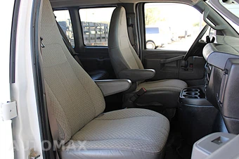 2020 Chevrolet Express 3500 Passenger Van LS 1LS 155.1" WB - miniatura 15