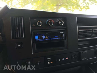 2020 Chevrolet Express 3500 Passenger Van LT 1LT 155.1" WB - miniatura 10