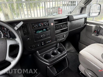 2020 Chevrolet Express 3500 Passenger Van LT 1LT 155.1" WB - miniatura 15