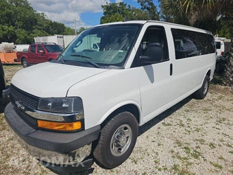 2020 Chevrolet Express 3500 Passenger Van LT 1LT 155.1" WB