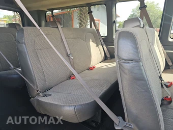 2020 Chevrolet Express 3500 Passenger Van LT 1LT 155.1" WB - miniatura 14
