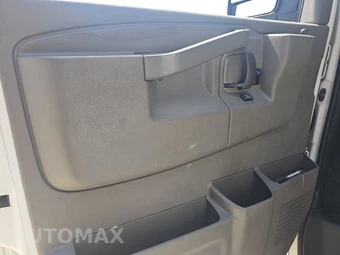 2020 Chevrolet Express 3500 Passenger Van LT 1LT 155.1" WB - miniatura 9
