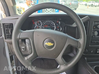 2020 Chevrolet Express 3500 Passenger Van LT 1LT 155.1" WB - miniatura 10