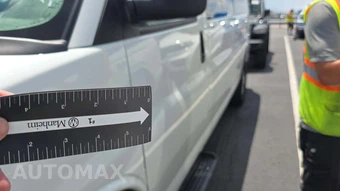 2020 Chevrolet Express 3500 Passenger Van LT 1LT 155.1" WB - miniatura 24