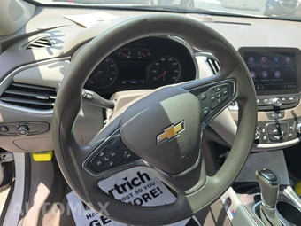 2020 Chevrolet Malibu LS 1FL - miniatura 9