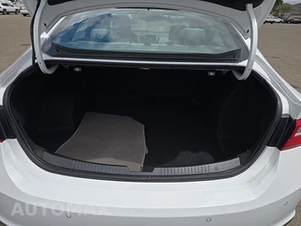 2020 Chevrolet Malibu LS 1FL - miniatura 16