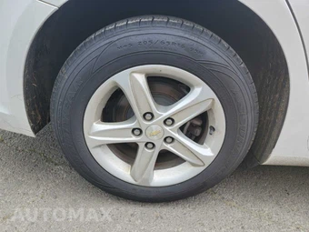 2020 Chevrolet Malibu LS 1FL – miniatura 10
